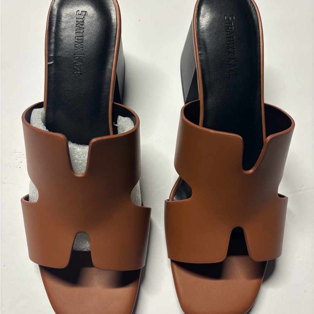 Stratuxx Kaze Block Heels Slide Mule Sandals Brown Open Toe Size 9 New